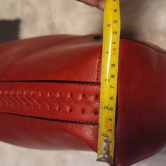 ⚘️Beautiful Red Vegan Shoulder Hobo Bag⚘️ - Picture 13 of 13